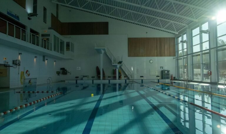 Svømmehallen i Frolandia